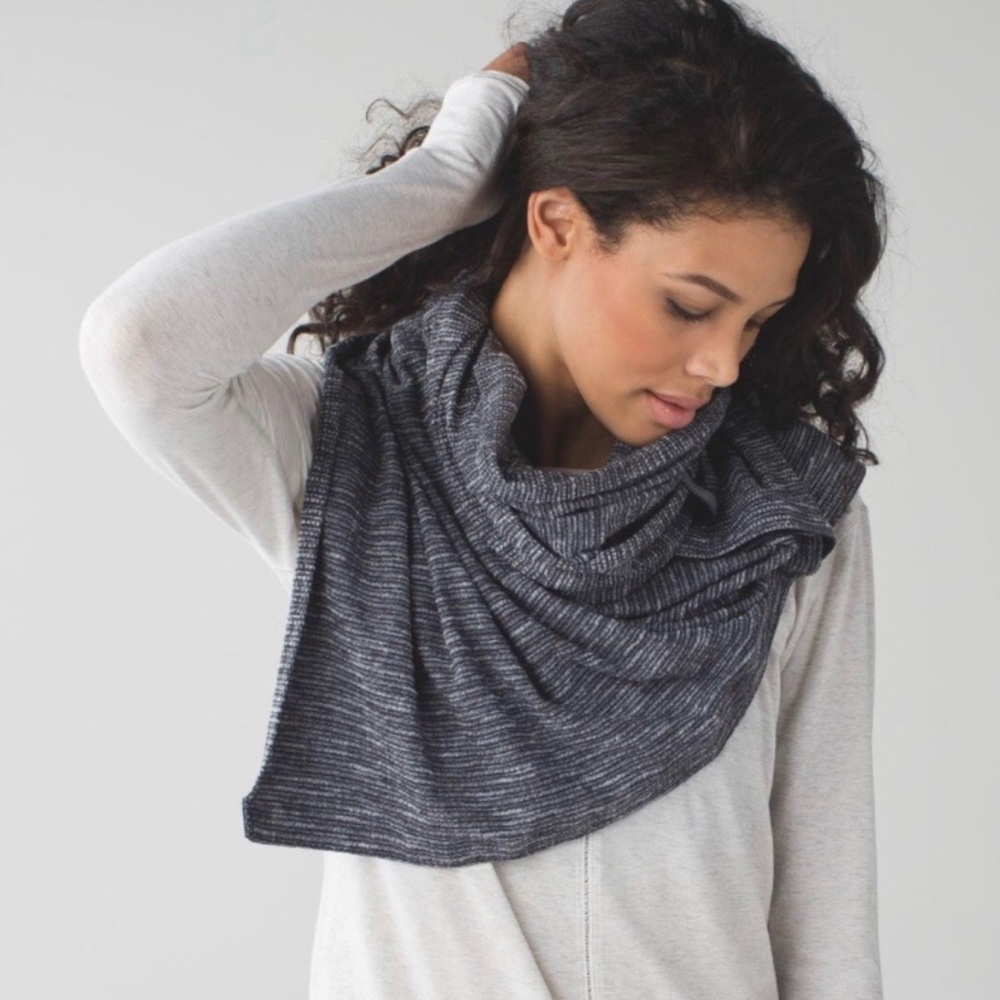 Lululemon Coco Pique Vinyasa Scarf